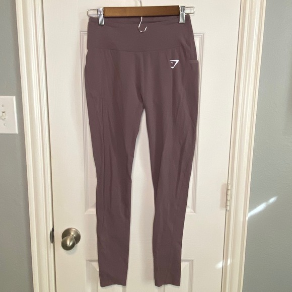 Gymshark Pants - Gymshark Leggings Women's Small Vital‎ Seamless High Waisted Purple Pockets